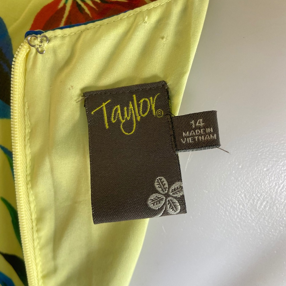 Taylor Lime Green Floral Chiffon Faux Wrap Maxi Dress Sz 14 Tropical Ruffle Hem - Picture 6 of 8